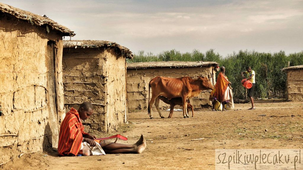 panorama wioski Masajów Szpilki w plecaku - Ewa Chojnowska