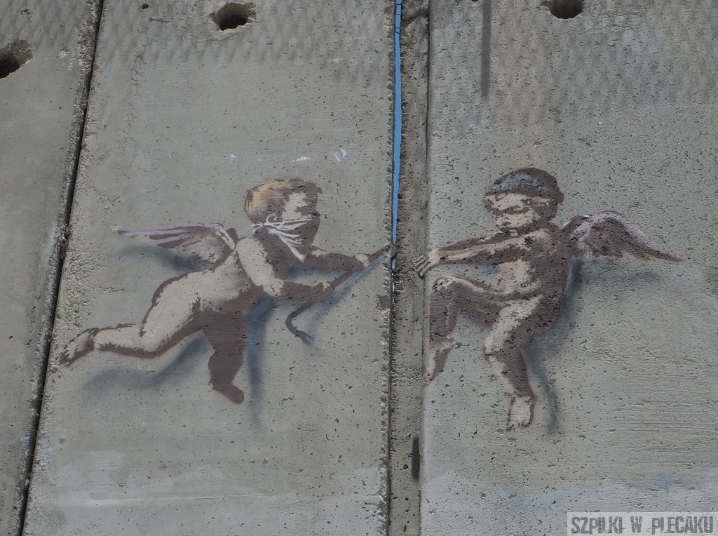 Banksy - Aniołki na murze w Palestynie