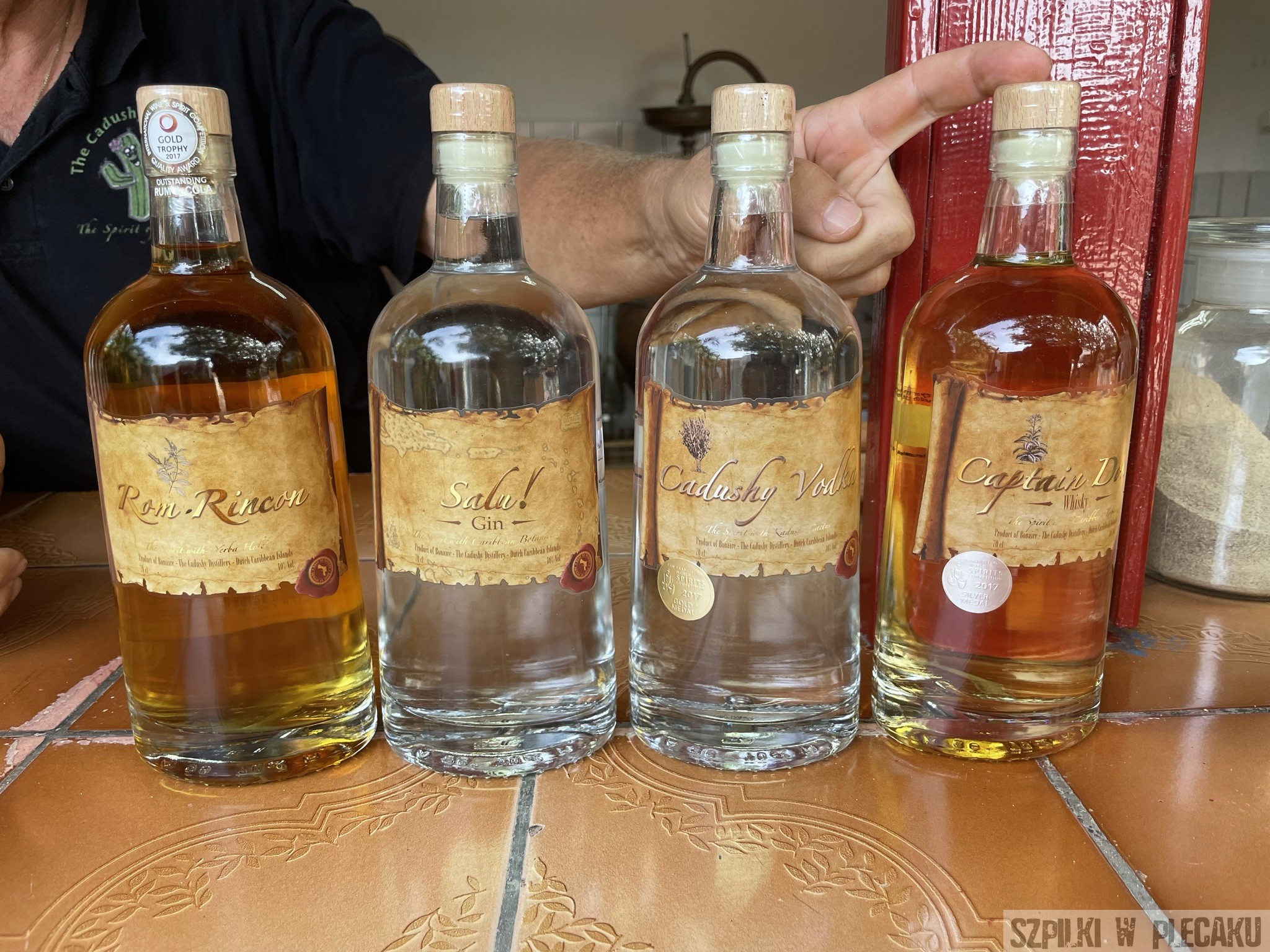 Rum Rincon - Bonaire - Szpilki w plecaku