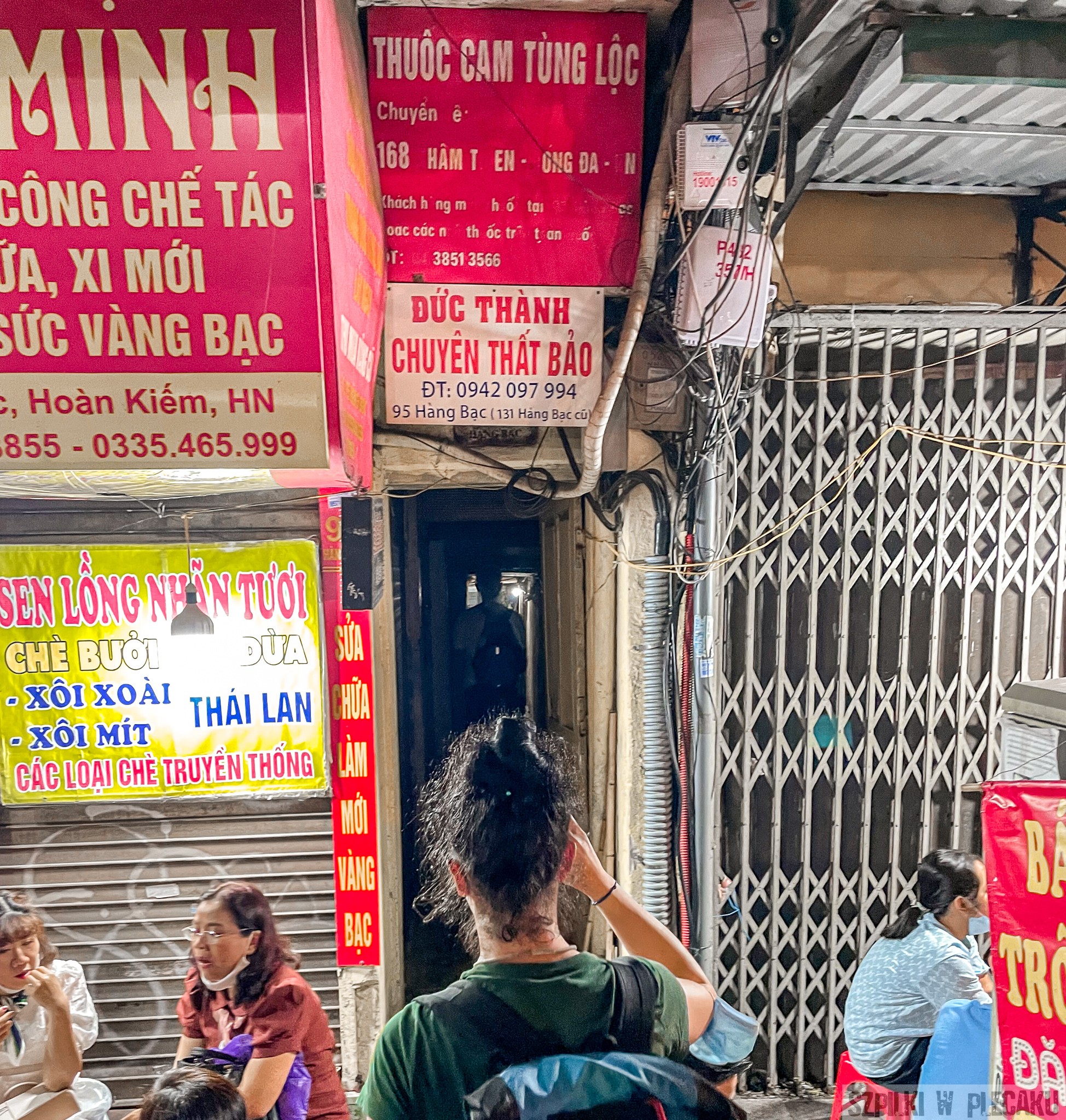 ulice Wietnamu - Szpilki w plecaku (3)